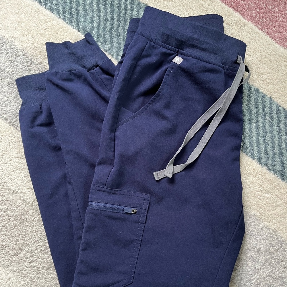Figs jogger scrub pants